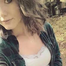 Sierra Wolf (@SierraLoveWolve)