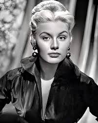 Barbara Corner's Instagram, Twitter & Facebook