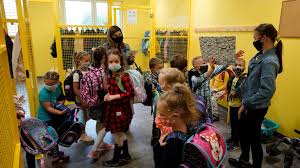 Korzystanie z naszej witryny oznacza, że będą one zamieszczane w państwa urządzeniu. Kiedy Dzieci Wroca Do Szkoly Morawiecki O Powrocie Do Szkol