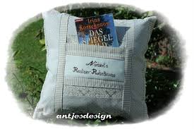 Kissen Geschenk Rentner Ruhestand Name Landhaus Beige Ein Designerstuck Von Antjesdesign Bei Dawanda Rentner Geschenke Ruhestand
