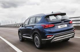 The 2019 hyundai santa fe wears sharp new sheet metal and a handsome interior that gets better in top. 2019 Hyundai Santa Fe Emerges With Dapper Styling