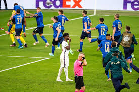 Kaka và ronaldinho cũng ghi bàn vào. 2azbzqjagskbem