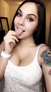 Brooke Synn - Free nude pics, galleries & more at Babepedia