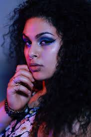 Dark eyeliner photos — Glass