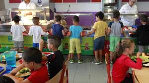 On Ne Sert Plus Que Du Pain Bio Aux 2500 Eleves De Joue Les Tours Qui Mangent A La Cantine