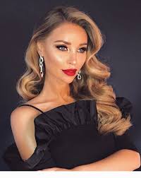 Today we're giving you the lowdown on red and blonde hairstyles. Curly Blonde Hair And Red Lips Coolladies Net