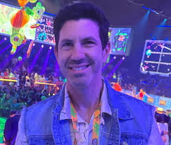 How Much Do They Make?? These Reps Help Influencers' Bring in the Mega  Revenue