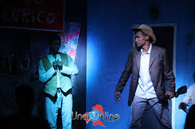 João grilo and chicó are two very poor and clever brazilian northeasterners who struggle for survival and trick people to get by. O Auto Da Compadecida E Apresentado Pelo Grupo Teatral Fenix Unai Online
