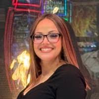 Brittany Dampier's Instagram, Twitter & Facebook