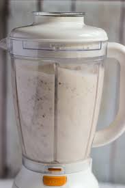 Comment Faire Du Lait D Amande Maison Elle Mijote Quelque Chose Recette Lait D Amande Lait D Amande Maison Amande