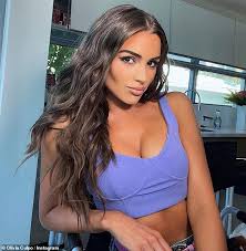 reality tea melissa gorga got a book deal. Olivia Culpo Posts Glamorous Photos On Instagram In Azure Crop Top And Full Makeup To Greet Miami Daily Mail Online