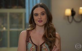 A trama é escrita por daniel ortiz, com direção geral de marcelo travesso e artística de fred mayrink.deborah secco, juliana paiva e vitória strada interpretaram as três. Salve Se Quem Puder Resumo Do Proximo Capitulo Quinta Feira 24 De Junho Noticias Da Tv