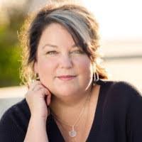 Melisa Henry's Instagram, Twitter & Facebook