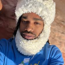 How to play Scarlet Witch effectively in Marvel Rivals?