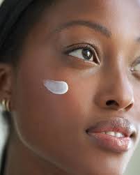 NIVEA Luminous 630 Night Cream (1 x 50 ml), Anti-Pigment Spot Night Cream,  Anti-Aging Night Cream for Women : Amazon.com.be: Beauty