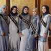 Mulai dari ootd kondangan hingga wisuda, berikut beberapa inspirasi model kebaya brokat modern terbaru 2020 yang bisa jadi referensi gayamu. Https Encrypted Tbn0 Gstatic Com Images Q Tbn And9gcs1a5q1vntbvafrhzsq8iqu817ug4hc3mbeo6qtlg8 Usqp Cau