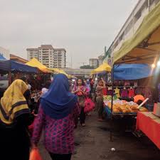 Jajanan pasar merupakan penganan yang biasa dibeli dari pasar tradisional. Photos At Pasar Malam Pandan Jaya Kuala Lumpur Kuala Lumpur