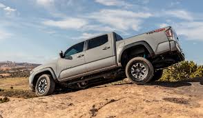 Also, it is important to mention new army green finish, which will be available in the 2021 toyota tacoma trd pro as well. Tacoma Trd Off Road Vs New Frontier Pro 4x Which Off Road Truck Is Better Autoevolution