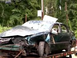 Budak cedera teruk dimuka, didakwa tercampak dari kereta dilanggar 2 myvi sedang berlumba seperti mana yang kita tahu. Budak Berusia Tiga Satu Tahun Bertahan Dalam Bangkai Kereta Selama Dua Hari Ibu Maut Dunia Mstar