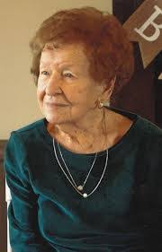 Doris Worthen's Instagram, Twitter & Facebook