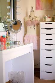 ترتيب وتنظيم زاويتي وتسريحتي الجديدة My Vanity Corner Haya S Blog