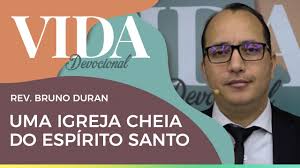 Uma Igreja cheia do Espírito Santo