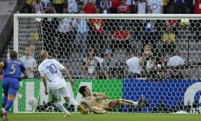 Coupe du monde à paris (27/28/29 octobre 2006). Panenka De Zidane En Finale De La Coupe Du Monde 2006 Home Facebook