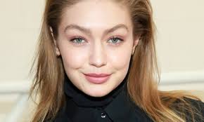 In november 2014, hadid made her debut in the top 50 models ranking at models.com. Gigi Hadid Reveals Adorable Name Necklace After Welcoming Baby Daughter Hello