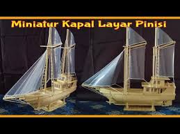 Gambar di atas merupakan contoh bentuk yang sederhana. Miniatur Kapal Layar Pinisi Tiga Langkah Membuat Prakarya Miniatur Kapal Pinisi Dari Stik Es Krim Youtube