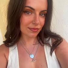 Amber Pollard's Instagram, Twitter & Facebook