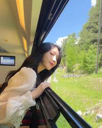 정현규♥ 성해은, 스위스 여행 모습 공개…sweet스 : 네이트 연예