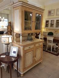 Maggiori dettagli twitta condividi google+ pinterest. Arredamento Contemporaneo Mobili Country Su Misura Siena Firenze Credenza Con Alzata A Vetrina Due Ante Due Cassetti Laccata A Mano
