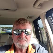 Young woman playing the violin