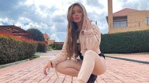 Sara uribe y fredy guarín seguirían juntos, según foto filtrada. Sara Uribe Se Defiende De Seguidor Que Le Dijo Gorda Kienyke