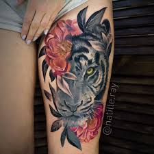 Pin By Verito Roco On Art Work Tattoos Thigh Tattoos Women Leopard Tattoos Animal Tattoos For Women