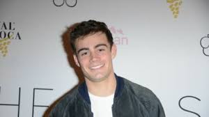 See more of demain nous appartient on facebook. Demain Nous Appartient Qui Sont Les Deux Futurs Parents De La Serie Femme Actuelle Le Mag