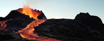 Es sieht so aus, als würde sich der taal auf einer weiteren eruption vorbereiten. Aktive Vulkane Hier Konnt Ihr Im Urlaub Lava Sehen Fti Reiseblog
