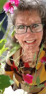 By the Detroit River this past evening. Signature is my bluesky handle