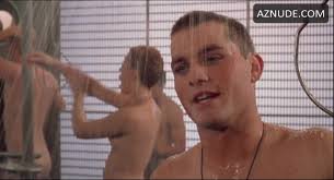 TamiAdrian George Breasts, Butt sexy part in Starship Troopers - UPSKIRT.TV