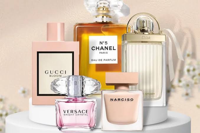 Mua nước hoa: Những điều cần biết để tránh hàng giả