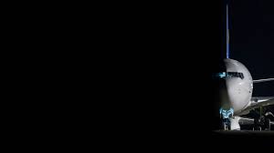 From lavatory faucets to bathtub drains, toilets and shower heads to soap dispensers and other accessories, delta has every fixture for the bathroom. Night Airport Boeing 737 Mau Ukraine International Airlines 1080p Wallpaper Hdwallpaper Desktop International Airlines Boeing 737 Boeing