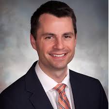 Dr. Luke S. Wallis, MD