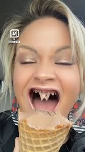 Diana Cashman's Instagram, Twitter & Facebook