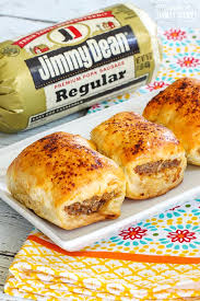 This easy homemade sausage rolls recipe is the best ever! Australian Sausage Rolls Favorite Family Recipes