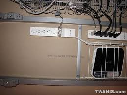 My complete cable management setup 2021 guide using ikea signum. Twanis The Best Computer Desk Setup From Ikea Computer Desk Computer Desk Setup Desk Setup