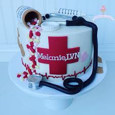 pin von fee clochette auf cake design krankenschwester kuchen arzt kuchen abschlusstorte