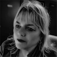 50+ "Amanda Douglas" profiles