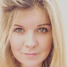 Maggie Snell's Instagram, Twitter & Facebook