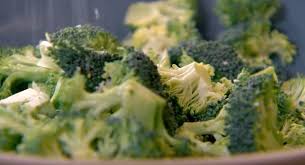 100 gr buchetele broccoli 100 gr buchetele conopida 1 lingura ceapa rosie tocata 3 linguri parmezan razuit (sau cascaval) 1 lingura cu varf seminte de. Cum SÄ GÄteÈti Broccoli ReÈetÄ Pas Cu Pas Cu Fotografie