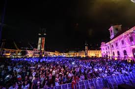 Sambata incepe festivalul de teatru fest (in) pe bulevard. Festivalul International De Teatru Sibiu 2019